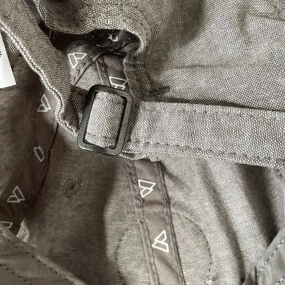 NWT Women’s Alpine Design Chambray Cap - Picture 5 of 10